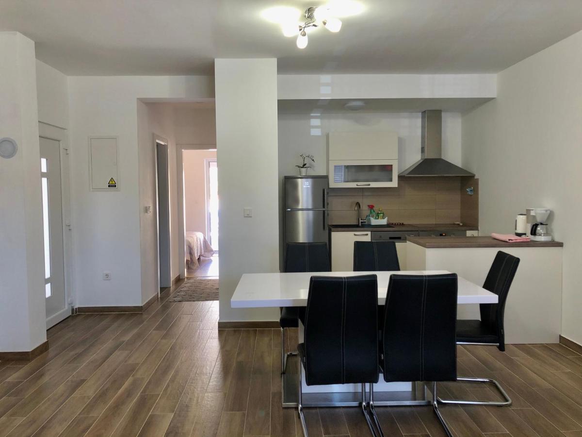 Apartments Dona Црес Екстер'єр фото