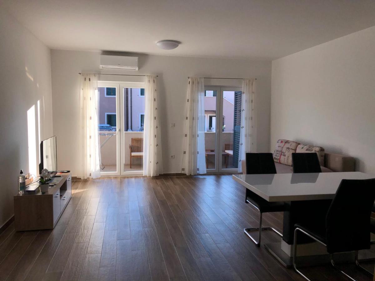 Apartments Dona Црес Екстер'єр фото