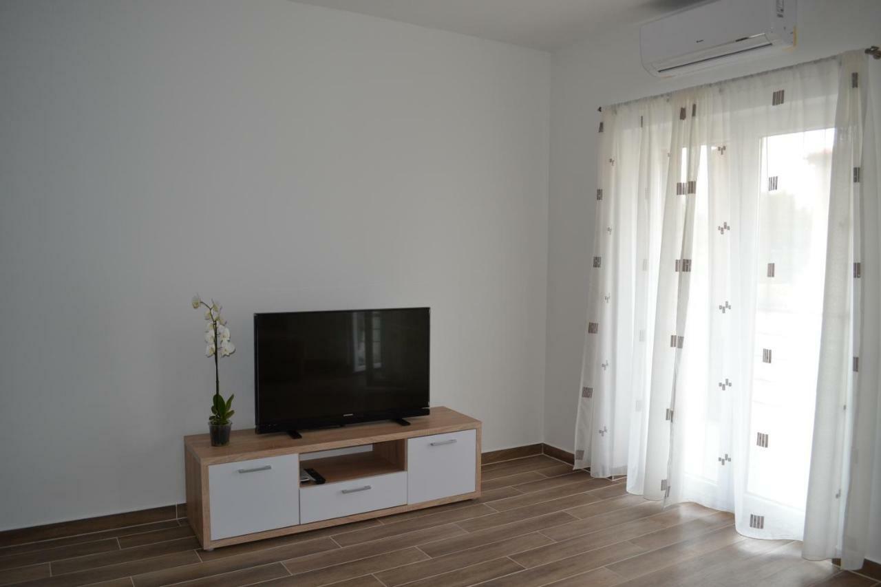 Apartments Dona Црес Екстер'єр фото