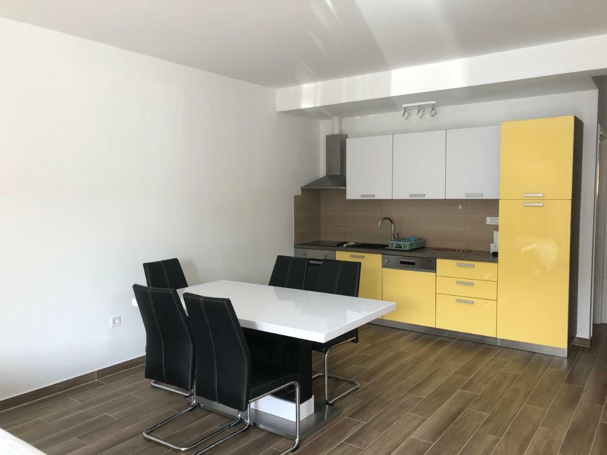 Apartments Dona Црес Екстер'єр фото
