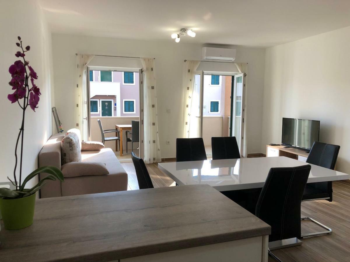 Apartments Dona Црес Екстер'єр фото